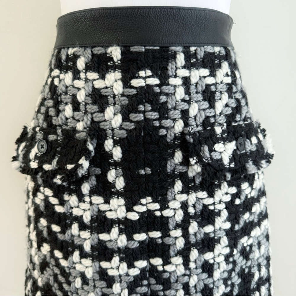 REMAIN BIRGER CHRISTENSEN BLACK GRAY WHITE TASJA LEATHER TRIM TWEED MINI SKIRT - Picture 4 of 11
